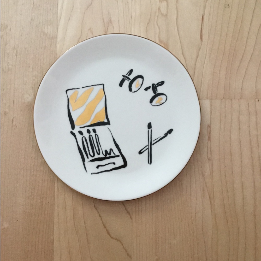 NWOT Kate Spade New York Daisy Place Round Dish
